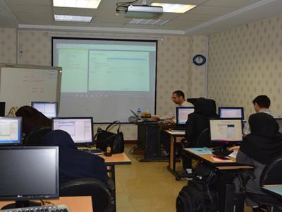 کارگاه آموزشی «برنامه‌نویسی مقدماتی با نرم‌افزار SQL» برگزار شد