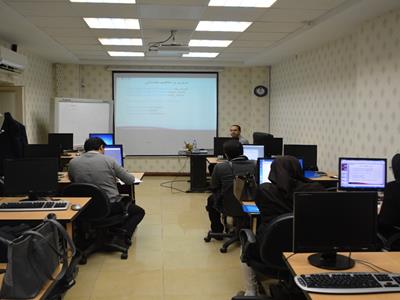کارگاه آموزشی «برنامه‌نویسی پیشرفته با نرم‌افزار SQL» برگزار شد