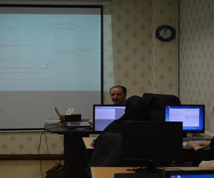 کارگاه آموزشی «برنامه‌نویسی پیشرفته با نرم‌افزار R» برگزار شد